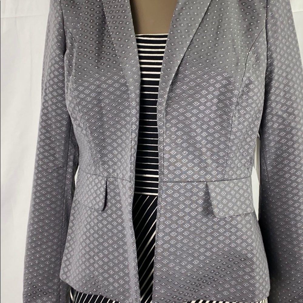 Blazer - Picture 3 of 4